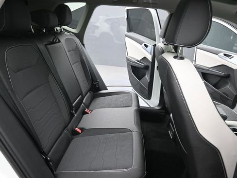 New 2026 Volkswagen Taos SE image 16