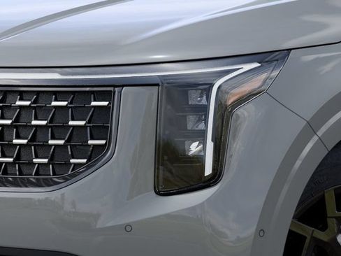 New 2026 Kia Carnival SX w/ SX Dark Edition Package FWD image 10