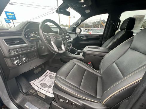 Used 2022 GMC Yukon SLT w/ SLT Premium Package image 34