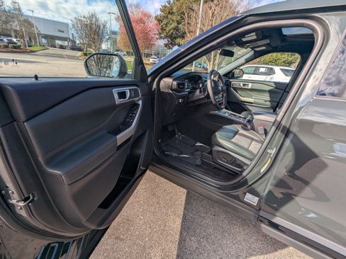 Used 2022 Ford Explorer Timberline image 8