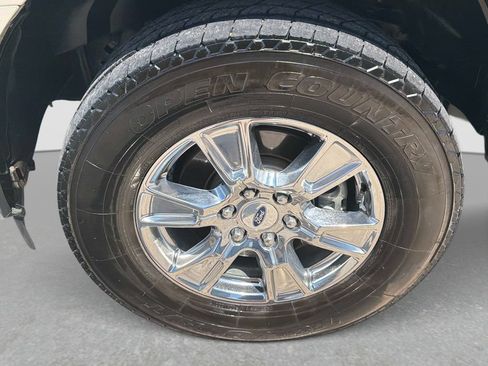 Used 2017 Ford F150 XLT w/ Equipment Group 302A Luxury AWD/4WD image 12