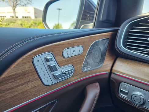 Used 2024 Mercedes-Benz GLE 53 AMG 4MATIC Coupe image 40