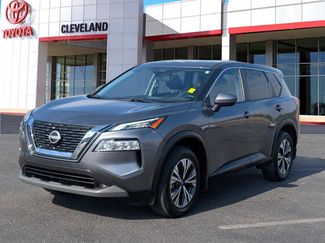 Used 2023 Nissan Rogue SV video 4