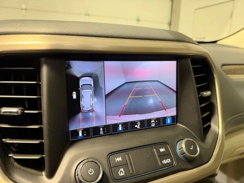 Used 2022 GMC Acadia Denali w/ Denali Ultimate Package AWD/4WD image 22
