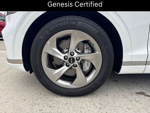 Certified 2026 Genesis GV70 2.5T AWD/4WD image 25