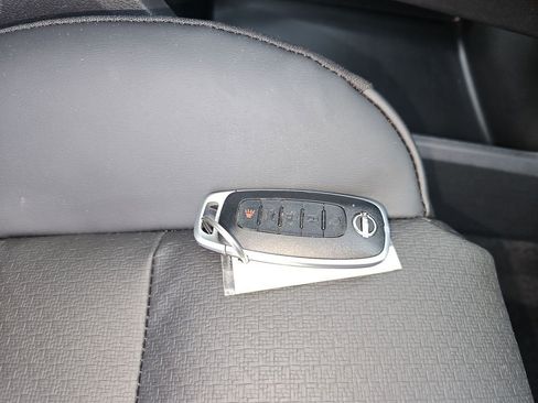 Used 2023 Nissan Rogue SV w/ SV Premium B Package image 15