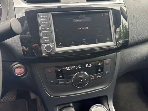 Used 2019 Nissan Sentra SV FWD image 12