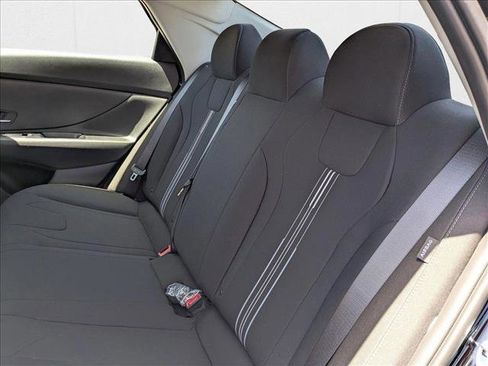 New 2025 Hyundai Elantra Blue image 18