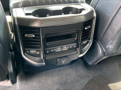 Used 2023 RAM 1500 Limited AWD/4WD image 11