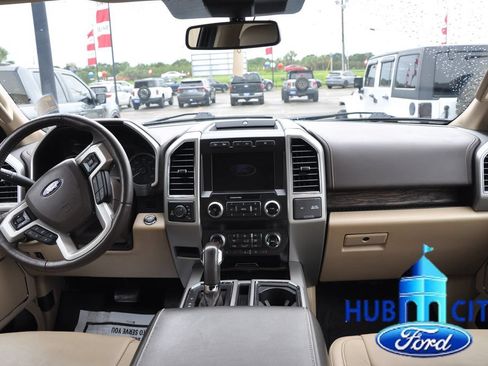 Used 2019 Ford F150 Lariat w/ Equipment Group 502A Luxury AWD/4WD image 18