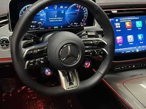 Used 2025 Mercedes-Benz E 53 AMG e 4MATIC Sedan image 23