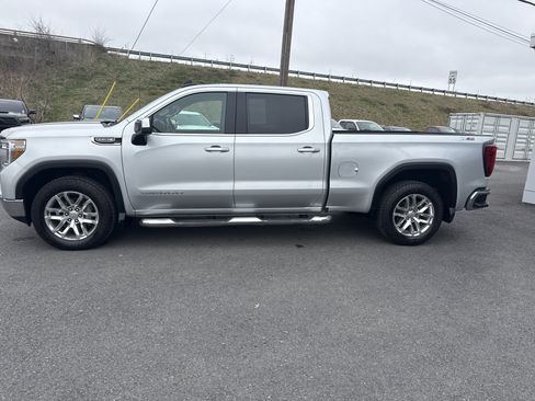 Used 2022 GMC Sierra 1500 SLE image 7