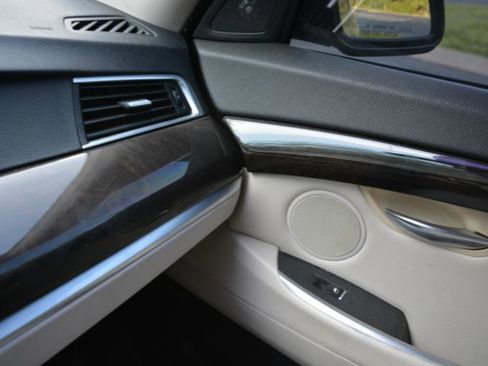 Used 2010 BMW 535i Gran Turismo RWD image 27