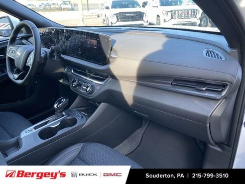 New 2026 Buick Envista Sport Touring w/ Convenience I Package FWD image 32