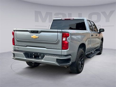 Used 2025 Chevrolet Silverado 1500 Custom w/ Turbomax Blackout Package image 3