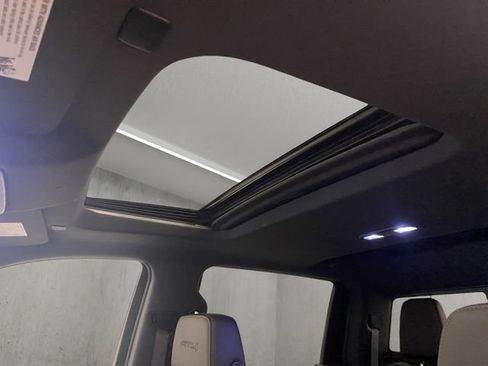Used 2019 GMC Sierra 1500 AT4 w/ AT4 Premium Package AWD/4WD image 4