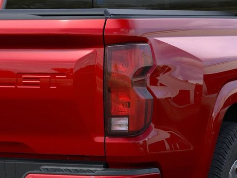 Used 2026 Chevrolet Colorado LT w/ LT Convenience Package RWD image 12