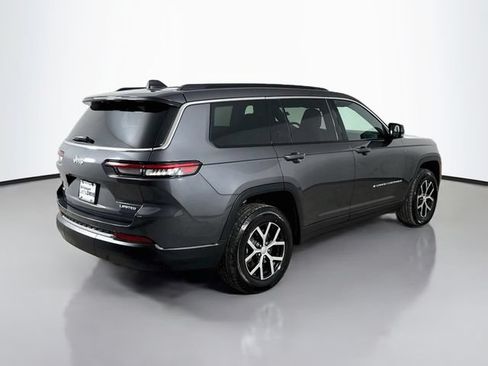Used 2024 Jeep Grand Cherokee L Limited w/ Trailer Tow Package AWD/4WD image 13