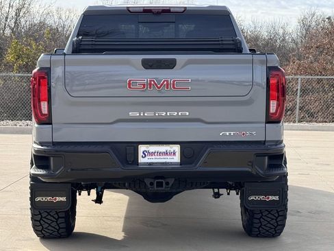 Used 2024 GMC Sierra 1500 AT4X image 5