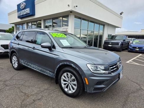 Used 2019 Volkswagen Tiguan S w/ Driver Assistance Package FWD image 1