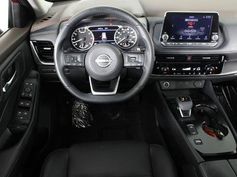 Certified 2022 Nissan Rogue SV w/ SV Premium Package FWD image 7