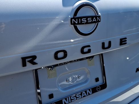 New 2026 Nissan Rogue Dark Armor AWD/4WD image 5