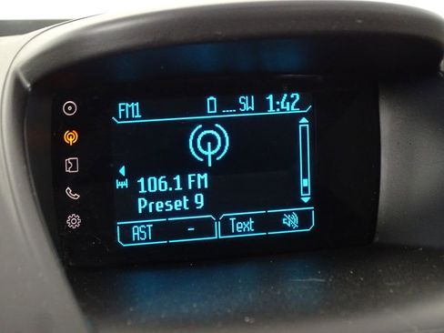 Used 2017 Ford Fiesta SE image 24