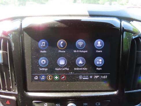 Used 2023 Chevrolet Traverse LT FWD image 21