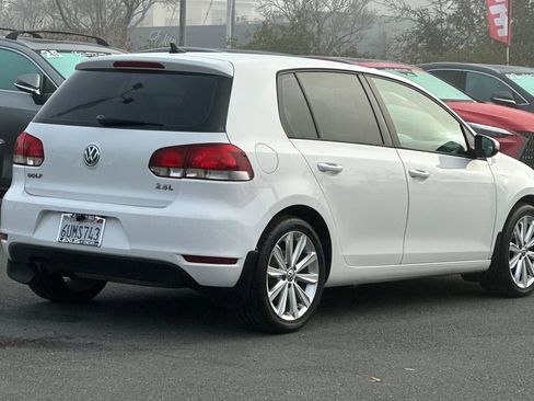 Used 2012 Volkswagen Golf 4-Door image 4