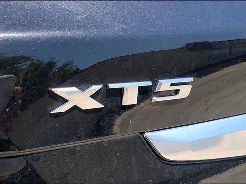 Certified 2025 Cadillac XT5 Premium Luxury w/ Technology Package AWD/4WD image 31