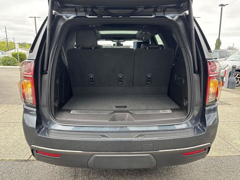 Used 2021 Chevrolet Tahoe Z71 w/ Z71 Off-Road Package AWD/4WD image 9