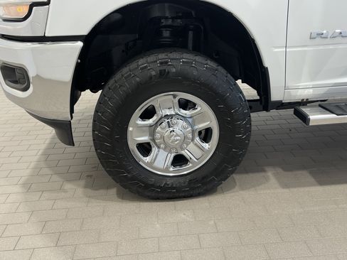 Used 2022 RAM 2500 Big Horn w/ Cold Weather Group image 32
