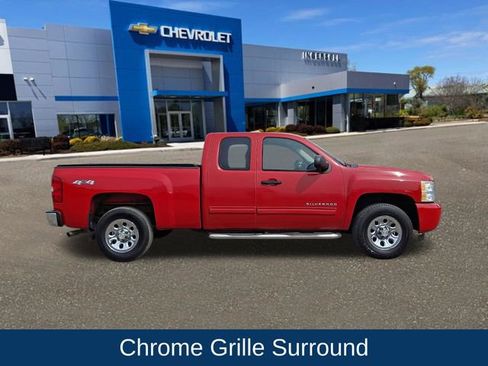 Used 2011 Chevrolet Silverado 1500 LT image 25