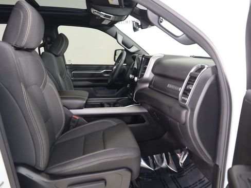 Used 2025 RAM 1500 Big Horn AWD/4WD image 13