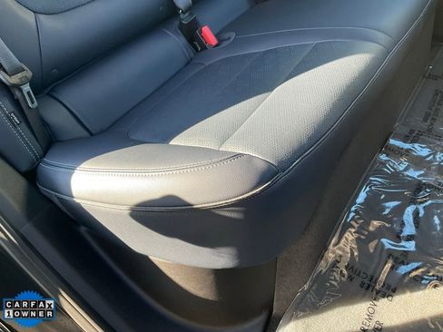 Used 2022 Chevrolet Bolt EUV LT w/ Convenience Package image 49