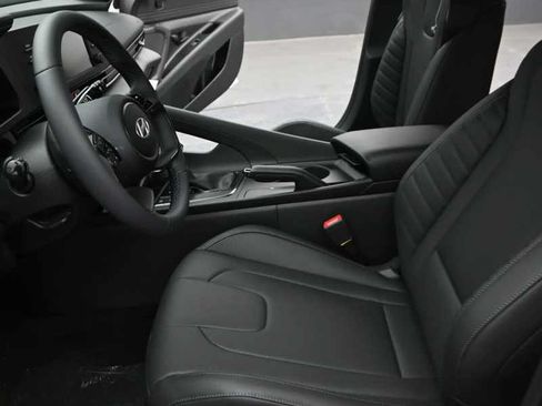 New 2026 Hyundai Elantra SEL Sport FWD image 19