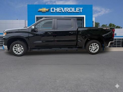 Used 2024 Chevrolet Silverado 1500 LT AWD/4WD image 9