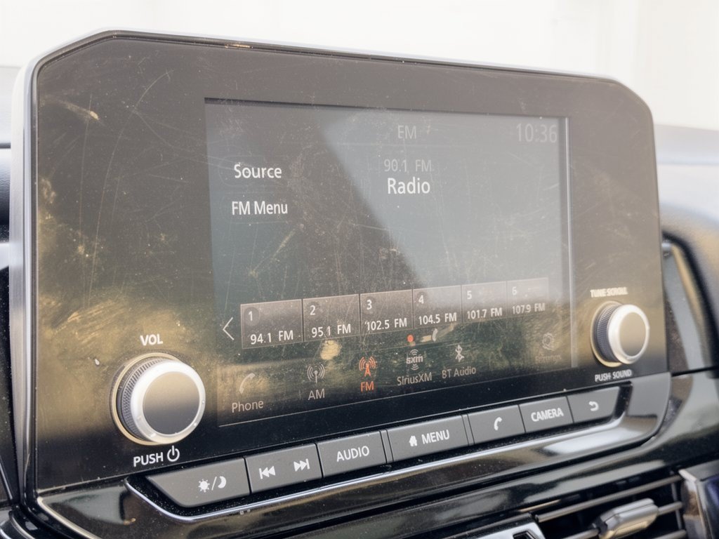 Used 2024 Nissan Pathfinder SV w/ SV Premium Package FWD image 23