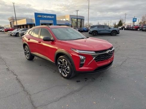 New 2026 Chevrolet Trax RS w/ Driver Confidence Package image 1