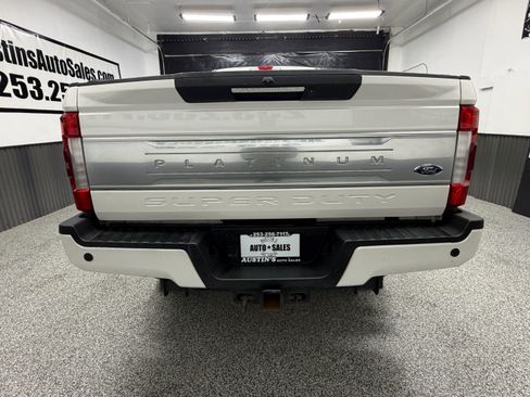 Used 2017 Ford F350 Platinum w/ Platinum Ultimate Package image 4