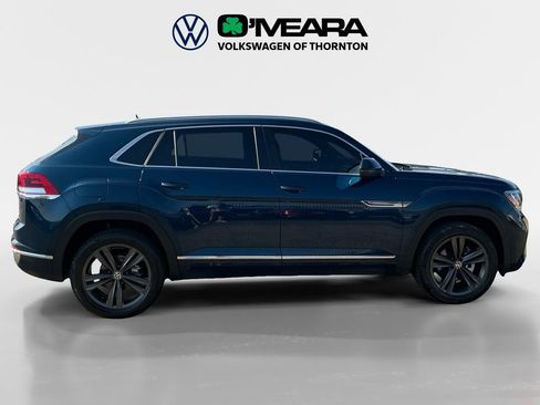 Used 2022 Volkswagen Atlas Cross Sport SEL R-Line AWD/4WD image 6