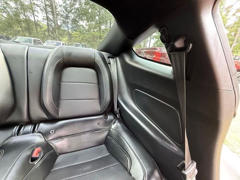 Used 2019 Ford Mustang GT Premium w/ Equipment Group 401A RWD image 28