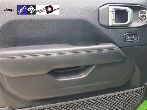 Used 2018 Jeep Wrangler Unlimited Sahara w/ Dual Top Group image 15