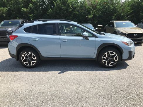 Used 2019 Subaru Crosstrek 2.0i Limited w/ Moonroof Package w/Navigation AWD/4WD image 9