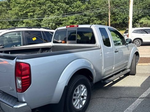 Used 2014 Nissan Frontier SV RWD image 4
