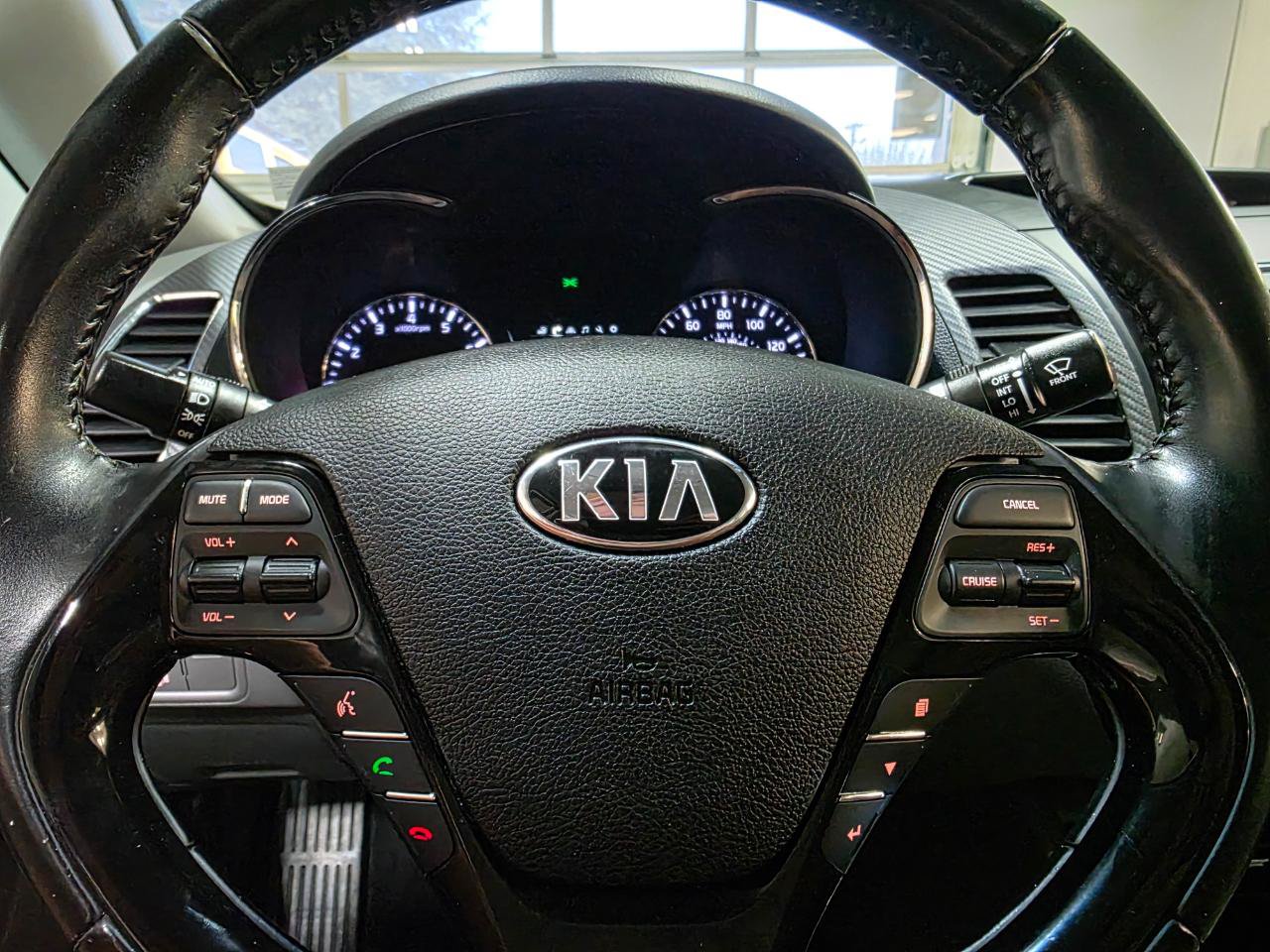Used 2017 Kia Forte EX w/ EX Premium Plus Package FWD image 26