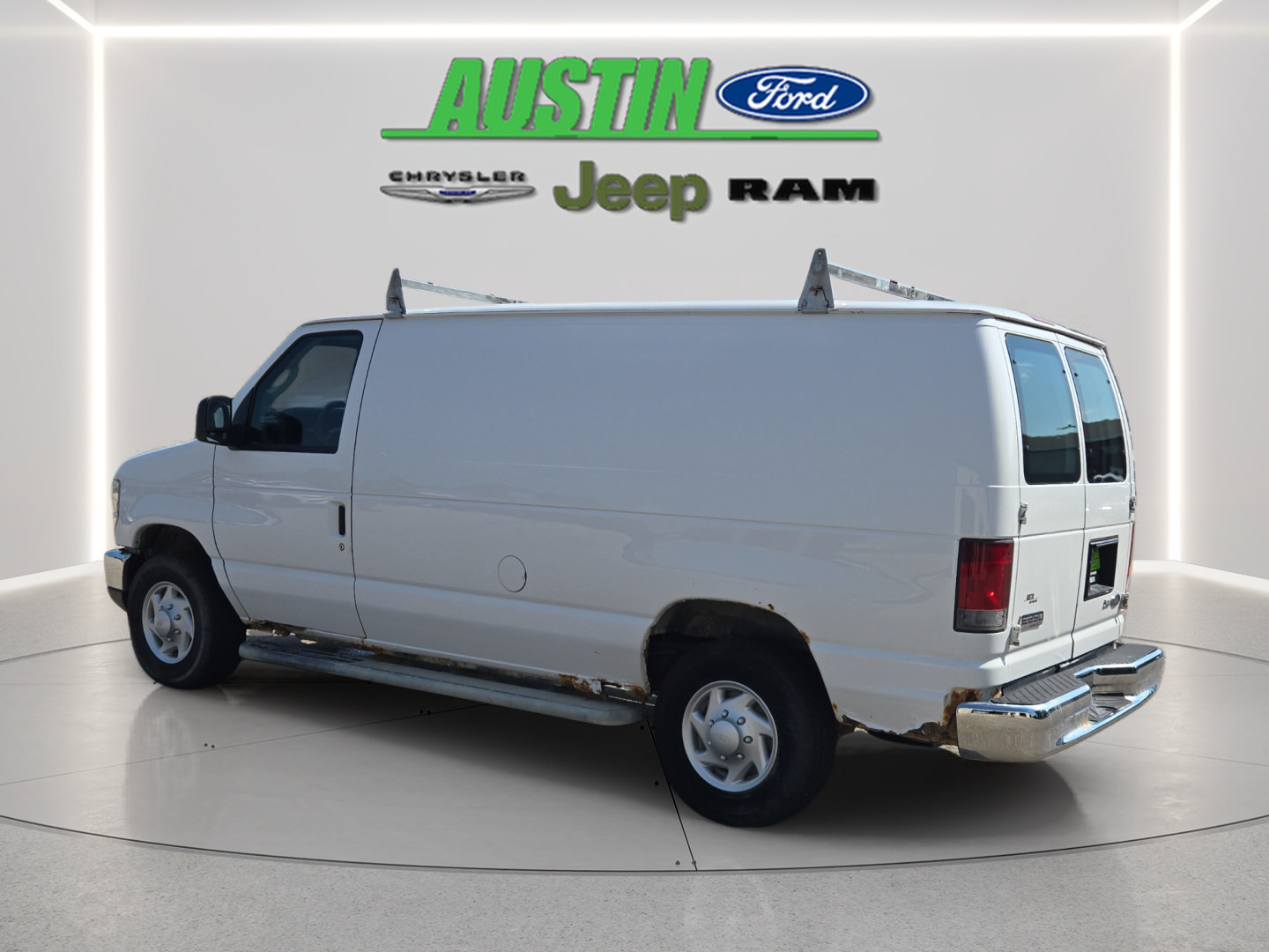Used 2009 Ford E-250 and Econoline 250 RWD image 3
