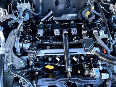 Certified 2020 Nissan Kicks SV image 31