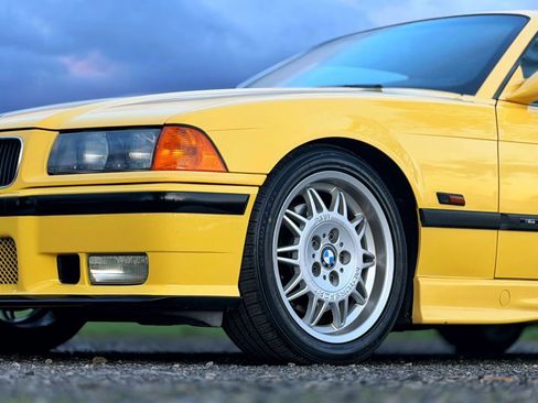 Used 1995 BMW M3 Coupe RWD image 35