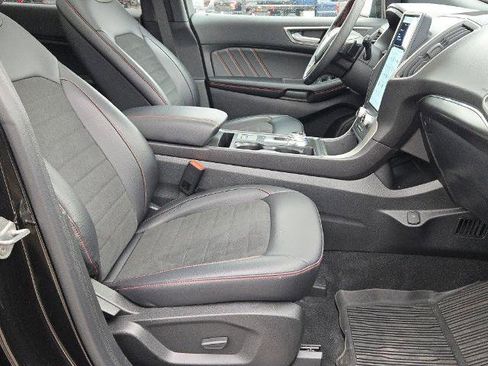 Certified 2022 Ford Edge ST-Line w/ Class II Trailer Tow Package image 5